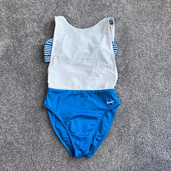 Nike Other - Nike vintage 2pc swimsuit bikini, 2 piece suspender like style size small